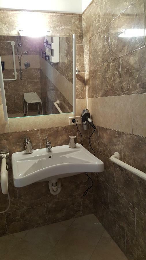Borgo Dei Centurione Hotel Rome Bagian luar foto